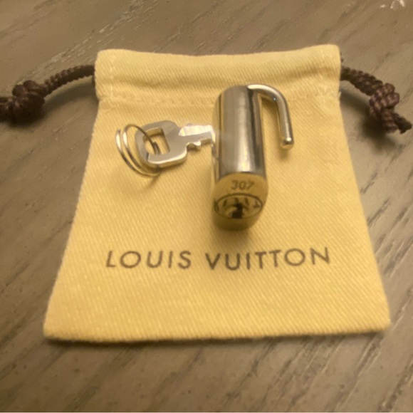 Authentic Louis Vuitton Silver padlock & key set #307 - Picture 10 of 11
